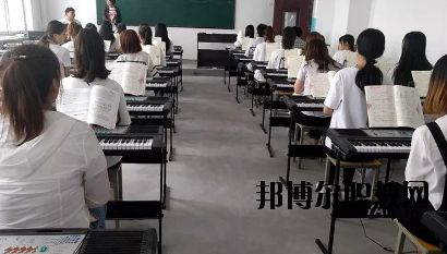 甘肅東方技工學(xué)校2020年學(xué)費(fèi)、收費(fèi)多少