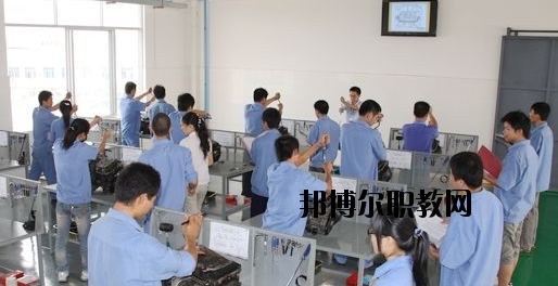河池交通技工學校2020年報名條件、招生要求、招生對象 