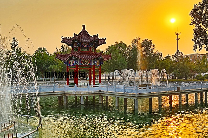 保定科技中等專(zhuān)業(yè)學(xué)校地址在哪里