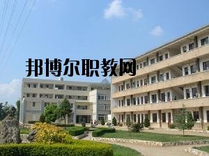 祿豐縣職業(yè)高級(jí)中學(xué)2020年報(bào)名條件、招生要求、招生對(duì)象