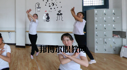 武威勞動(dòng)服務(wù)技工學(xué)校2020年學(xué)費(fèi)、收費(fèi)多少