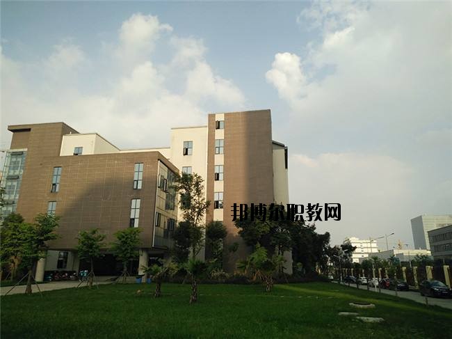 四川省自貢倍樂職業(yè)技術(shù)學(xué)校2020年報(bào)名條件、招生要求、招生對象