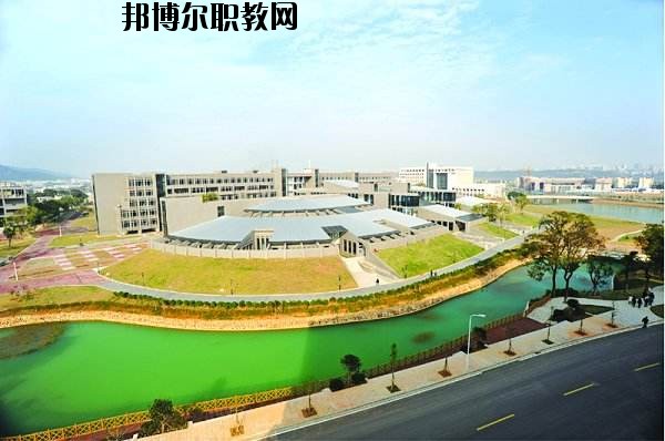 武穴財(cái)貿(mào)中等專(zhuān)業(yè)學(xué)校2020年報(bào)名條件、招生要求、招生對(duì)象