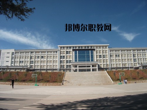 文山職業(yè)高級中學(xué)2020年報名條件、招生要求、招生對象