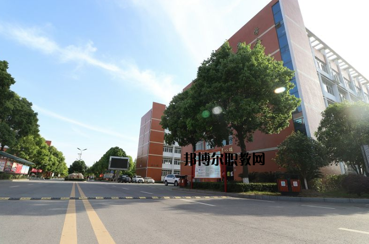 江陵職教中心2020年報名條件、招生要求、招生對象