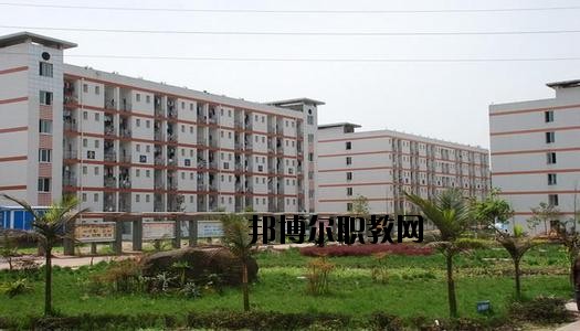 四川機(jī)電技術(shù)學(xué)校2020年報(bào)名條件、招生要求、招生對(duì)象