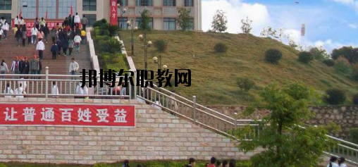 岑溪中等專業(yè)學(xué)校2020年報名條件、招生要求、招生對象 