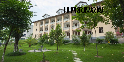 梅州農(nóng)業(yè)學(xué)校2020年報(bào)名條件、招生要求、招生對(duì)象
