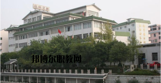 桂林衛(wèi)生學(xué)校2020年報(bào)名條件、招生要求、招生對象