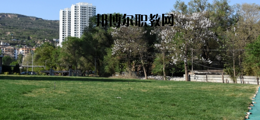 天水岷山技工學(xué)校2020年報名條件、招生要求、招生對象