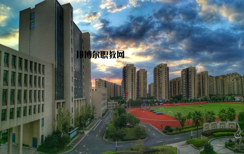 永嘉縣四川中學(xué)2020年報(bào)名條件、招生要求、招生對(duì)象
