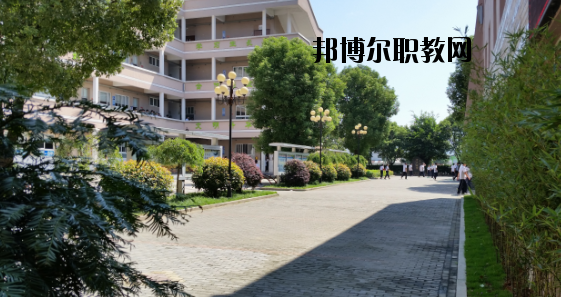 衢州育才職業(yè)中學(xué)怎么樣，好不好