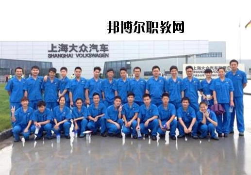 萍鄉(xiāng)工業(yè)中等專(zhuān)業(yè)學(xué)校2020年報(bào)名條件、招生要求、招生對(duì)象