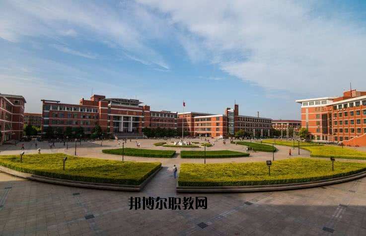 黃州理工中專怎么樣、好不好