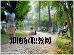 瀾滄縣職業(yè)高級中學2020年報名條件、招生要求、招生對象