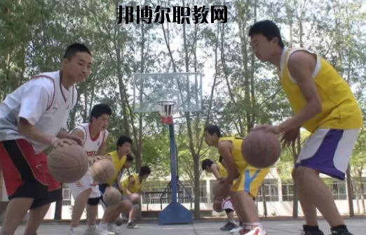 張掖體育運(yùn)動(dòng)學(xué)校2020年學(xué)費(fèi)、收費(fèi)多少