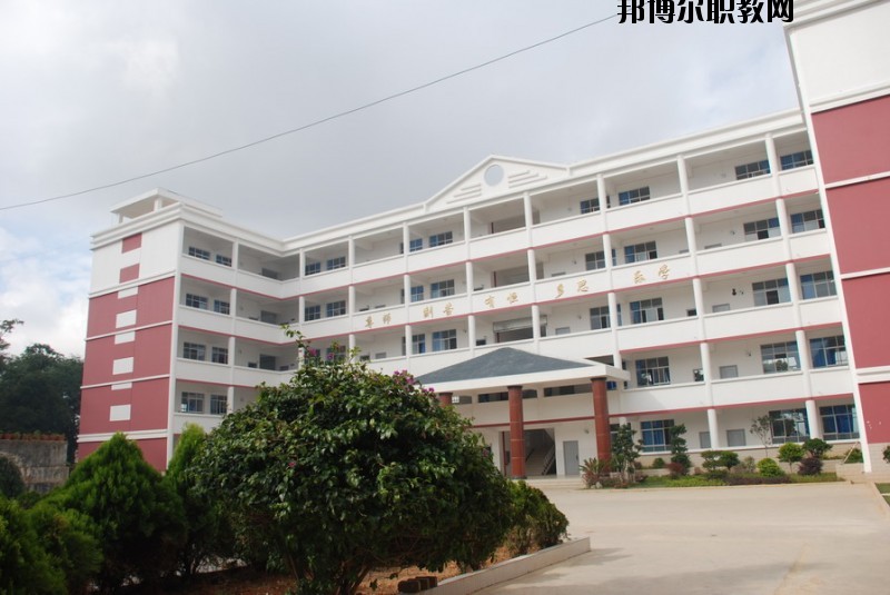 祥云縣職業(yè)高級中學(xué)2020年報名條件、招生要求、招生對象