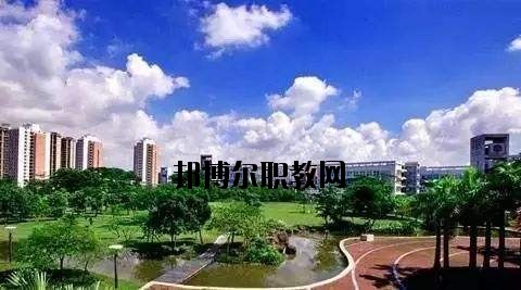 安陸深藍(lán)電子工業(yè)技術(shù)學(xué)校2020年報名條件、招生要求、招生對象