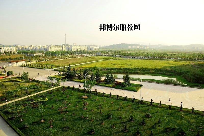 云夢中等職業(yè)技術學校2020年報名條件、招生要求、招生對象