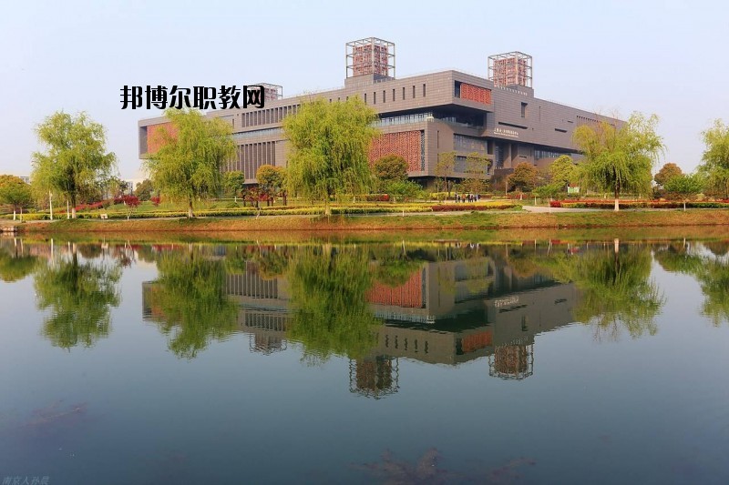 云夢(mèng)中等職業(yè)技術(shù)學(xué)校怎么樣、好不好