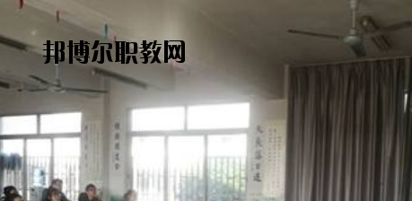 秦皇島燕成中等專業(yè)學校2020年報名條件、招生要求、招生對象 