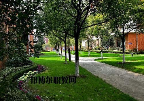 京山衛(wèi)生學(xué)校怎么樣、好不好