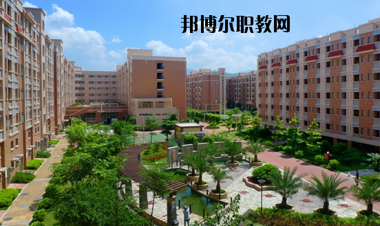 中山工貿(mào)技工學校地址在哪里