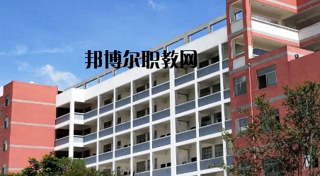 玉林華港中等職業(yè)技術學校2020年報名條件、招生要求、招生對象 