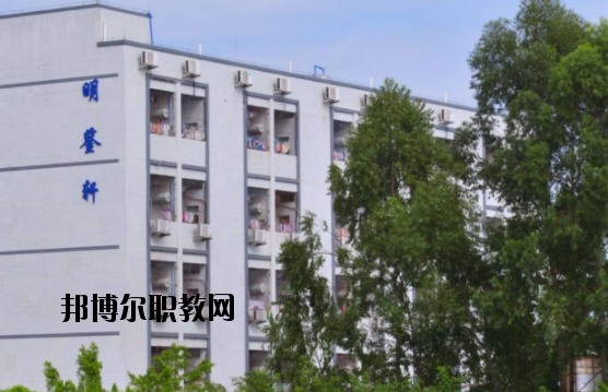 廣東高新技術(shù)技工學(xué)校2020年報(bào)名條件、招生要求、招生對(duì)象