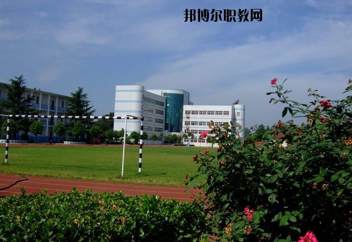 南陽建筑工程學(xué)校2021年報(bào)名條件、招生要求、招生對象
