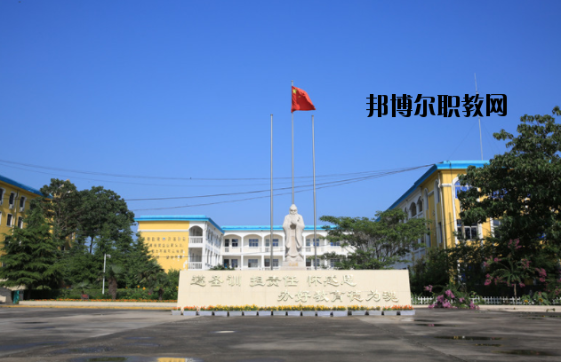 鄭州外資企業(yè)管理中等專業(yè)學校2021年報名條件、招生要求、招生對象