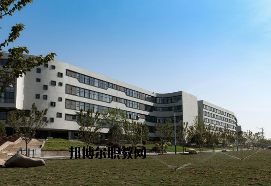 蕪湖醫(yī)藥衛(wèi)生學校2020年招生辦聯系電話