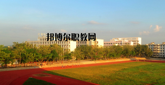 平南中等職業(yè)技術(shù)學(xué)校2020年報名條件、招生要求、招生對象