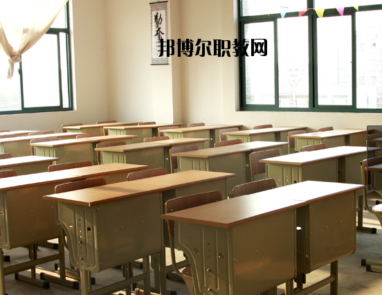 蕪湖機(jī)電學(xué)校2020年報名條件、招生要求、招生對象