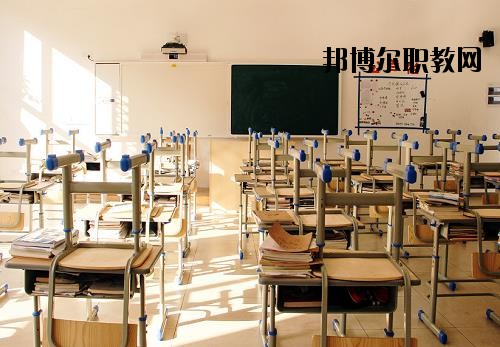 寧波東坤職業(yè)高級中學2020年報名條件、招生要求、招生對象