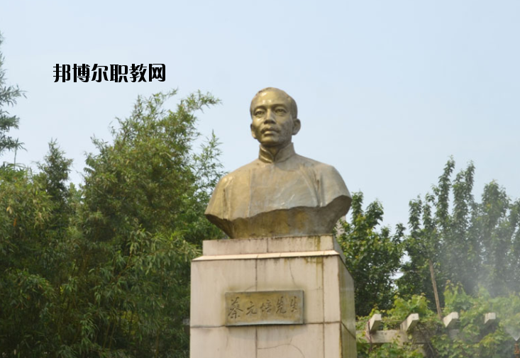 鄭州長(zhǎng)城科技中等專業(yè)學(xué)校怎么樣、好不好