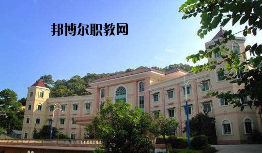 許昌技術經(jīng)濟學校2021年報名條件、招生要求、招生對象