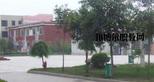 鄭州商貿(mào)技師學(xué)院2021年報(bào)名條件、招生要求、招生對(duì)象
