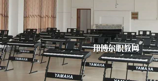 忻城職業(yè)技術(shù)學(xué)校2020年報名條件、招生要求、招生對象