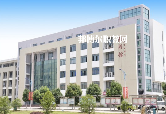 安徽興鵬科技學(xué)校怎么樣、好不好
