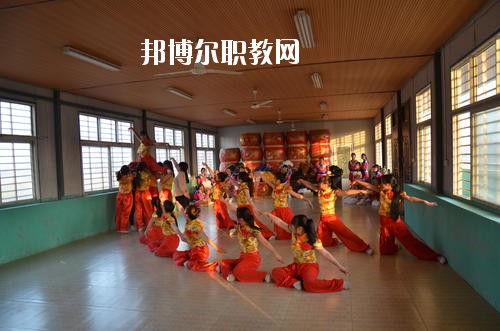 新蔡職業(yè)中等專業(yè)學(xué)校2021年報(bào)名條件、招生要求、招生對(duì)象