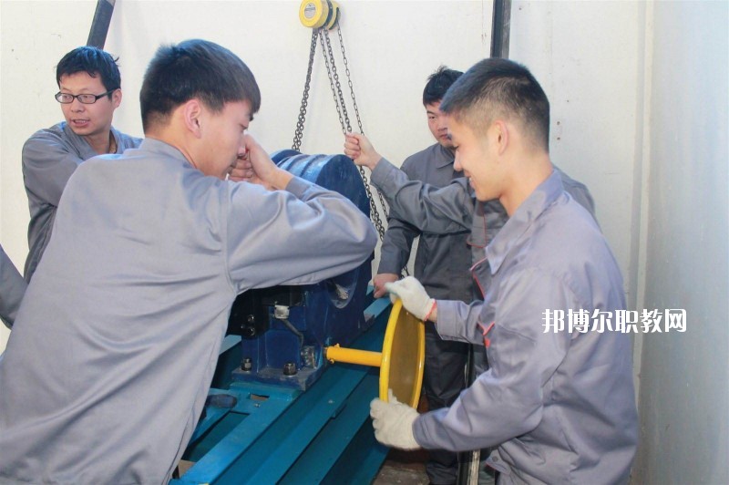 鄭州廣志職業(yè)技術(shù)中等專業(yè)學(xué)校2021年學(xué)費(fèi)、收費(fèi)多少