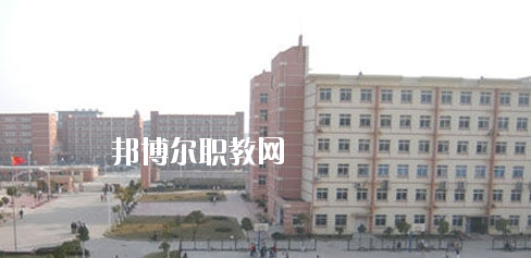 南寧九三中等職業(yè)學校2020年報名條件、招生要求、招生對象