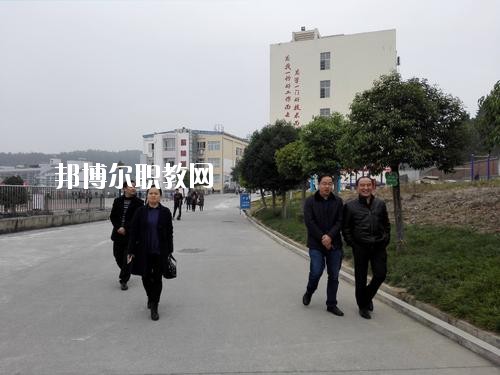 綿陽游仙職業(yè)教育中心2020年報名條件、招生要求、招生對象