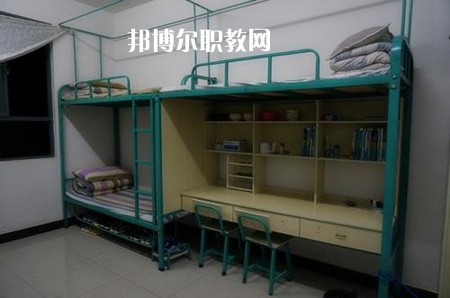 西昌第一職業(yè)技術(shù)中學2020年宿舍條件