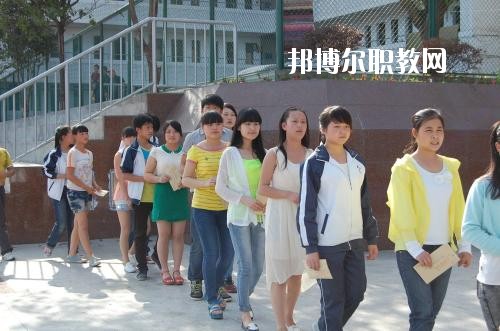 達(dá)州職業(yè)高級(jí)中學(xué)2020年報(bào)名條件、招生要求、招生對(duì)象