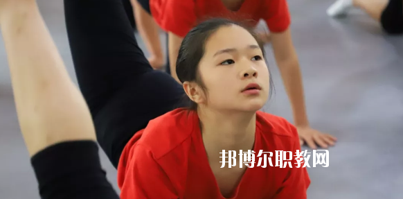 蘭州慈愛實(shí)驗(yàn)藝術(shù)職業(yè)學(xué)校怎么樣、好不好