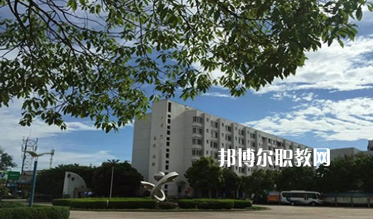 合肥經(jīng)濟(jì)貿(mào)易科技學(xué)校怎么樣、好不好