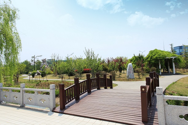 鹽城工業(yè)職業(yè)技術(shù)學(xué)院中專部怎么樣、好不好
