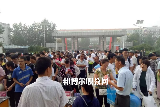 青縣職業(yè)技術(shù)教育中心2020年報名條件、招生要求、招生對象
